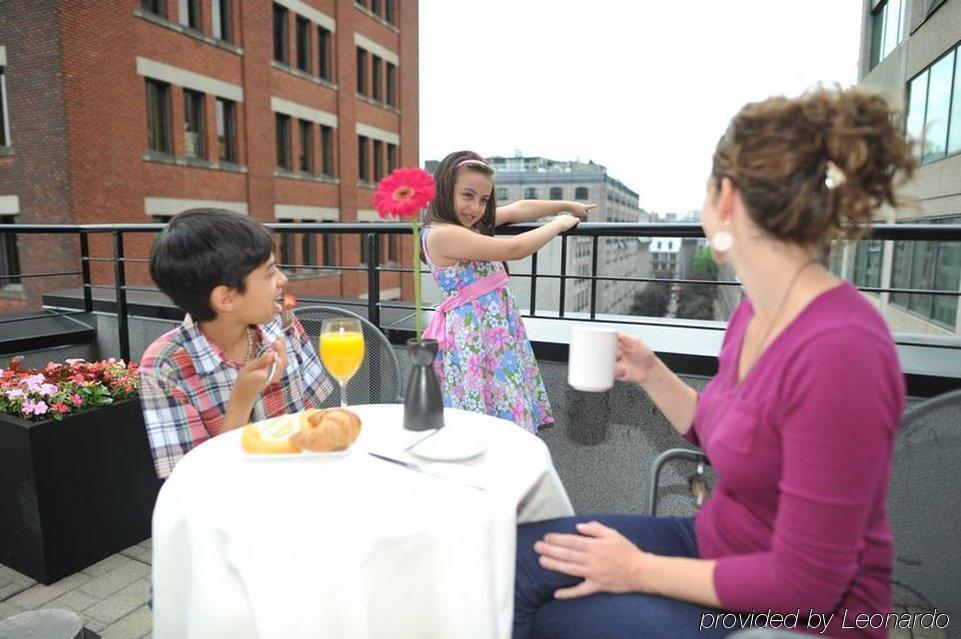 Ac Hotel By Marriott Old Montreal